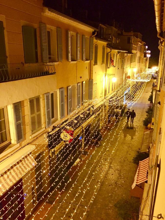 Superbe Studio Sur Le Port Et Rue Pietonne Sanary-sur-Mer Luaran gambar