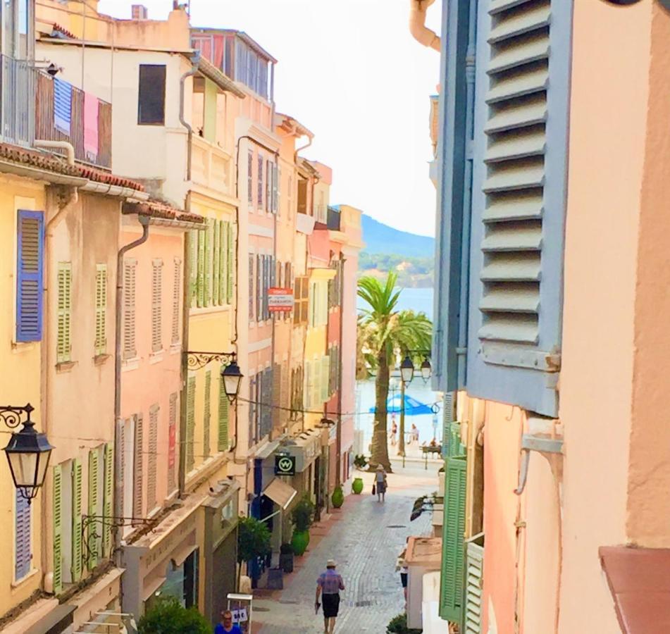 Superbe Studio Sur Le Port Et Rue Pietonne Sanary-sur-Mer Luaran gambar