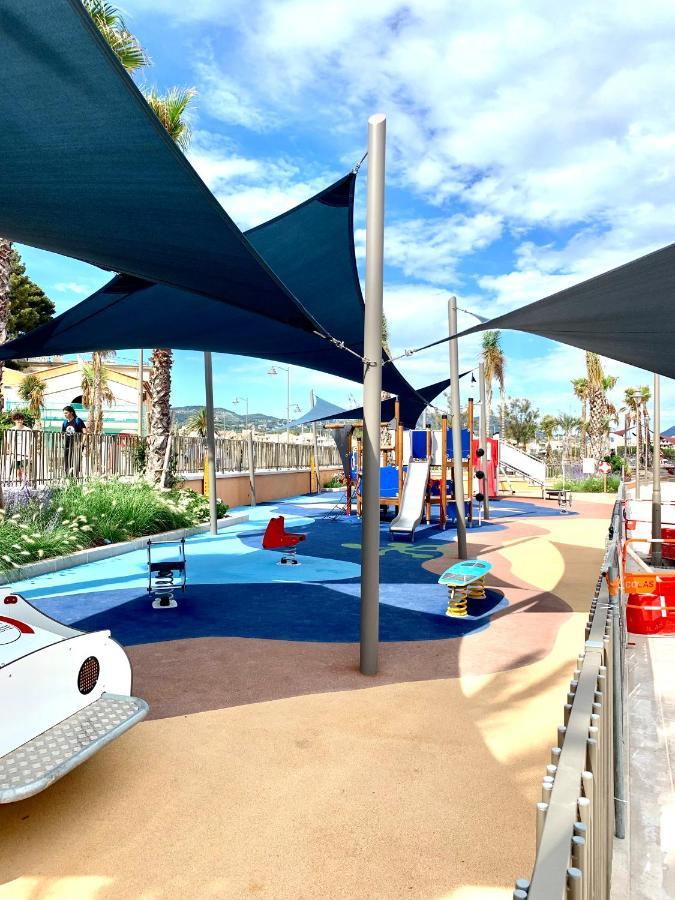 Superbe Studio Sur Le Port Et Rue Pietonne Sanary-sur-Mer Luaran gambar