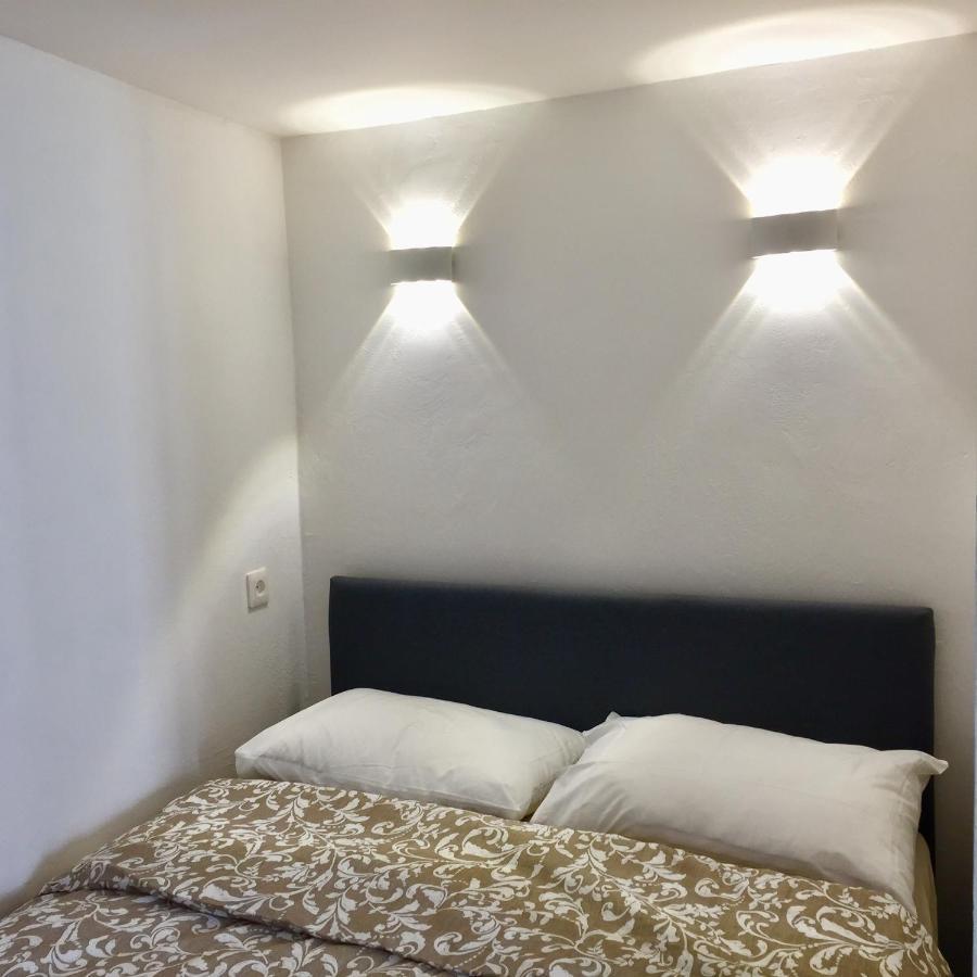 Superbe Studio Sur Le Port Et Rue Pietonne Sanary-sur-Mer Luaran gambar