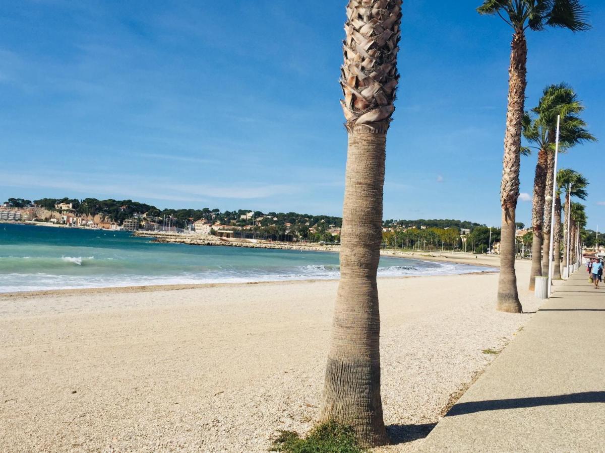 Superbe Studio Sur Le Port Et Rue Pietonne Sanary-sur-Mer Luaran gambar