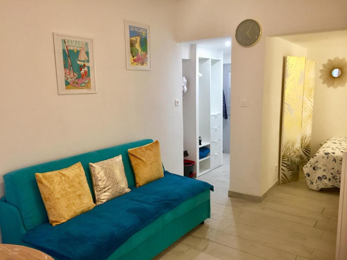 Superbe Studio Sur Le Port Et Rue Pietonne Sanary-sur-Mer Luaran gambar